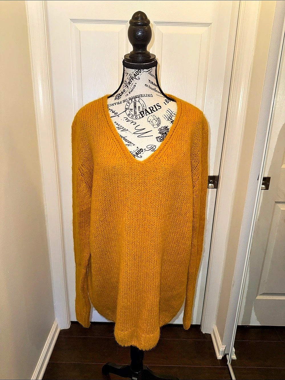 Zara Knit Scoop Neck Sweater Orange Medium